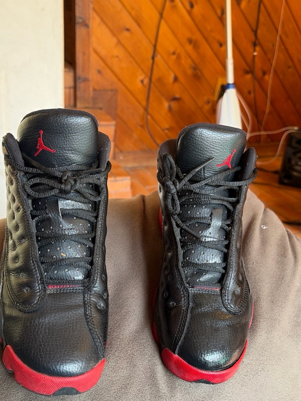 Jordan Men's Black and Red Leather Basketball Sneakers